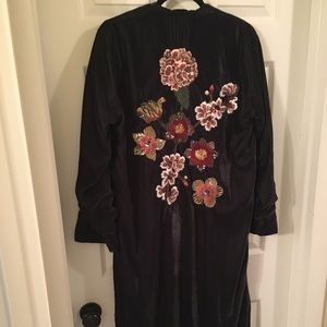 GORGEOUS Embroidered Kimono
